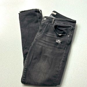 3/$20 Levi’s Classic Mid Rise Skinny